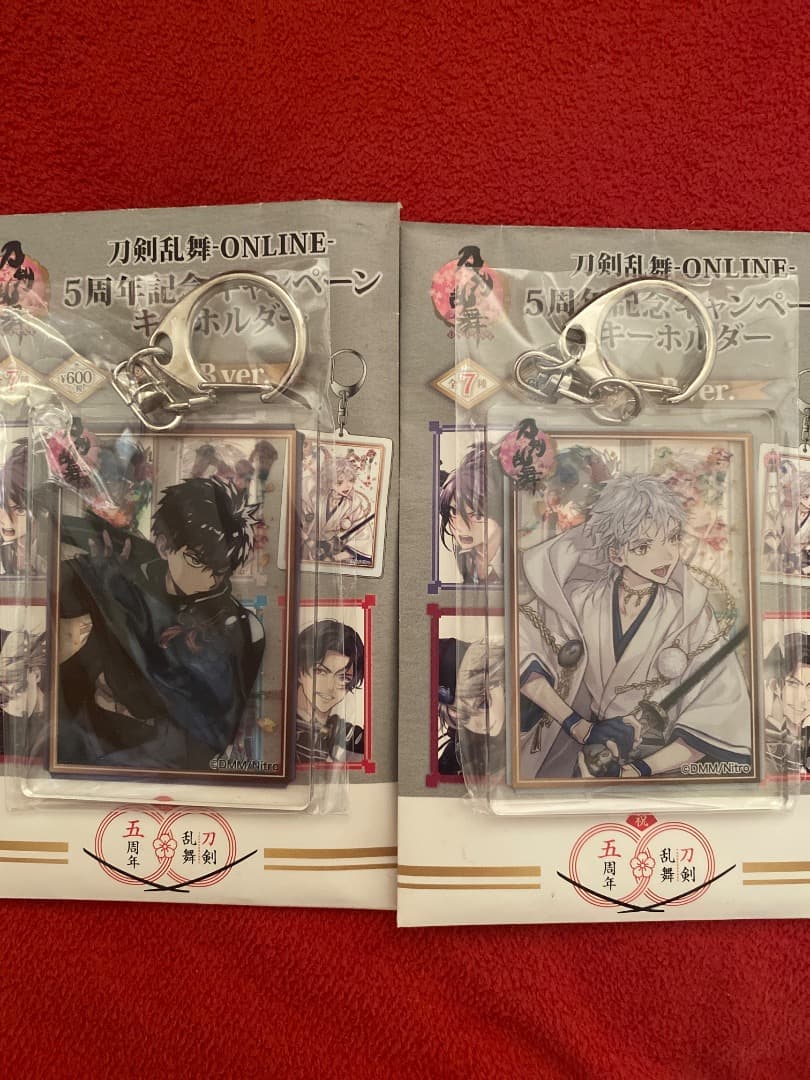 刀剣乱舞 5周年記念 アクリルキーホルダー 2個セット 鶴丸国永