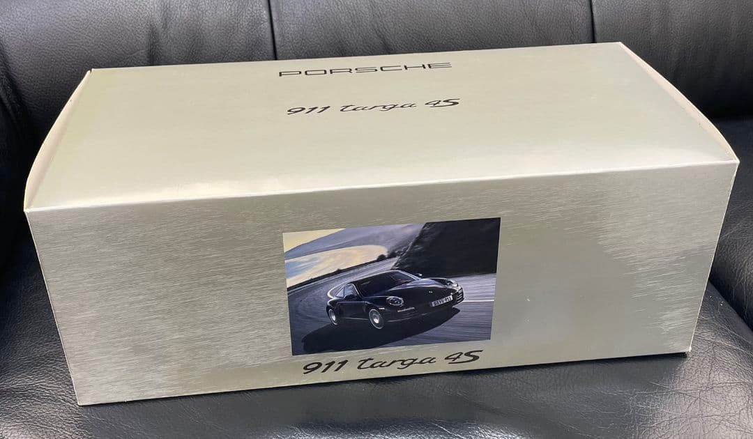 ポルシェ 911 タルガ targa 4S 1/18 ブラック ミニチャンプス