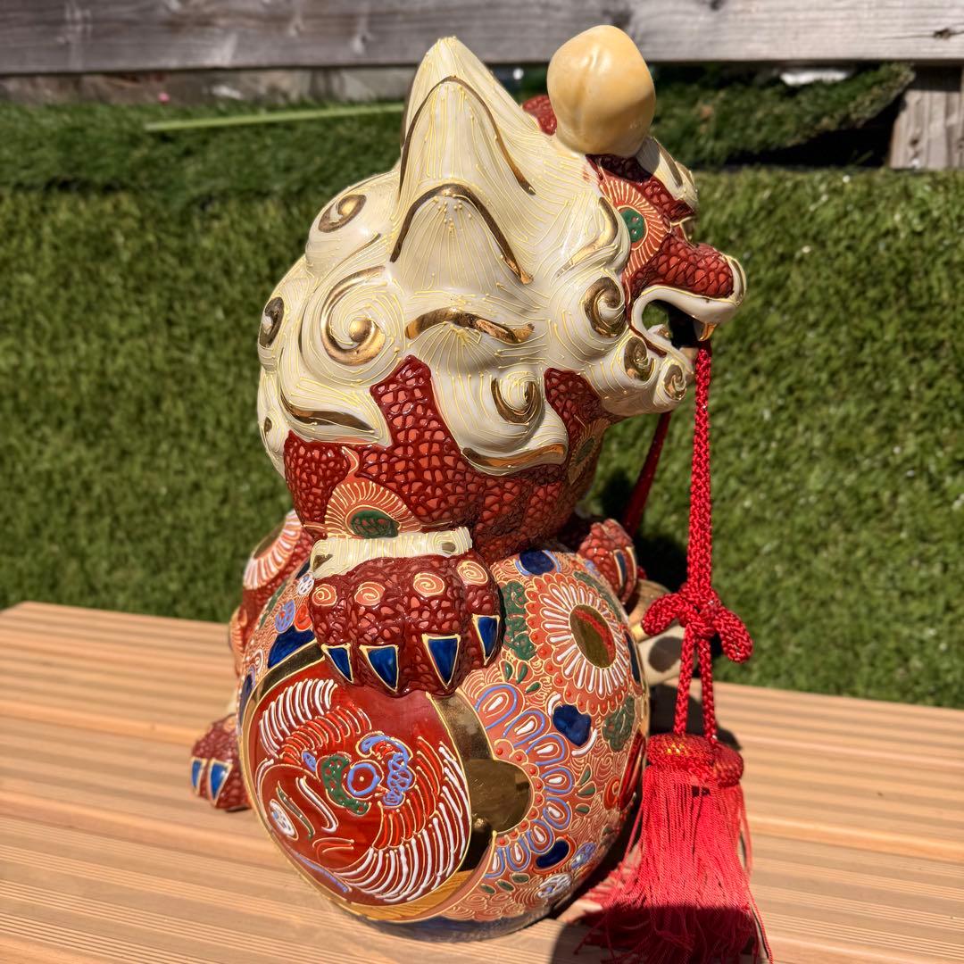 陶器製 獅子型置物 赤色　シーサ
