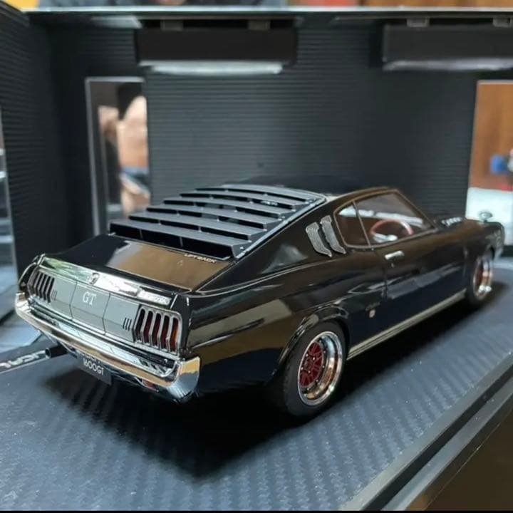 激レア未展示品イグニッションモデル1/18セリカ1600GT LB TA27 黒