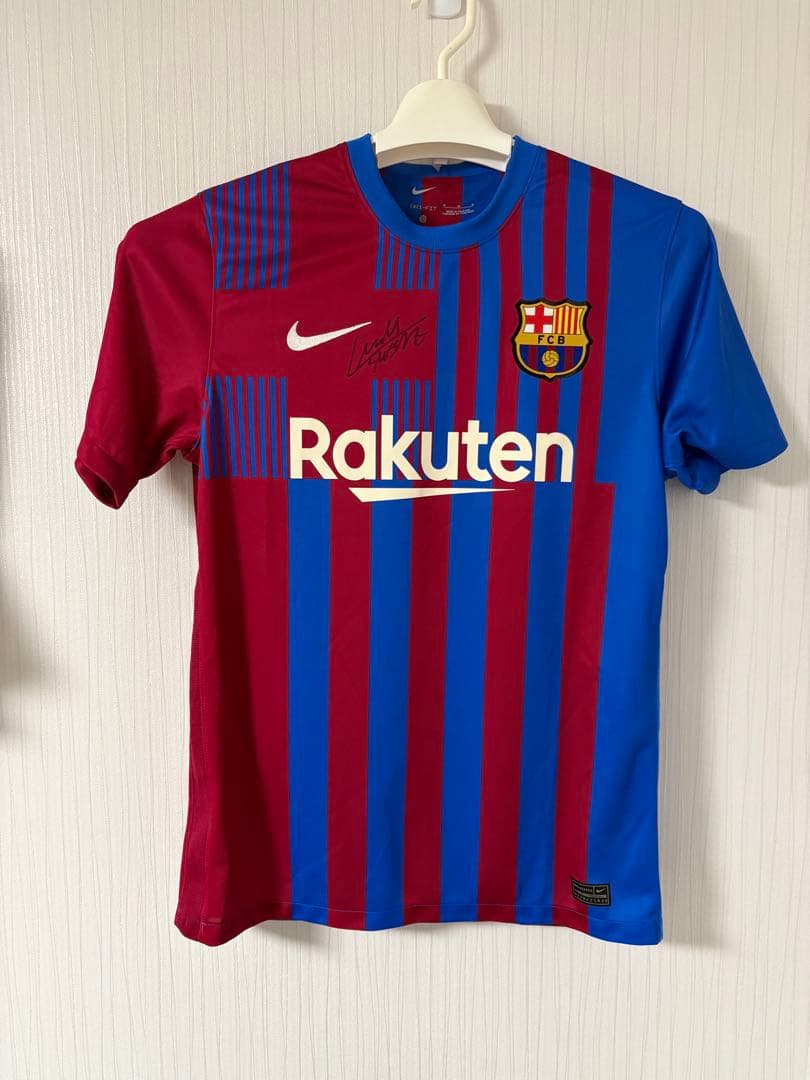 ルイススアレス直筆サイン入り　バルセロナ　ユニフォーム　正規品