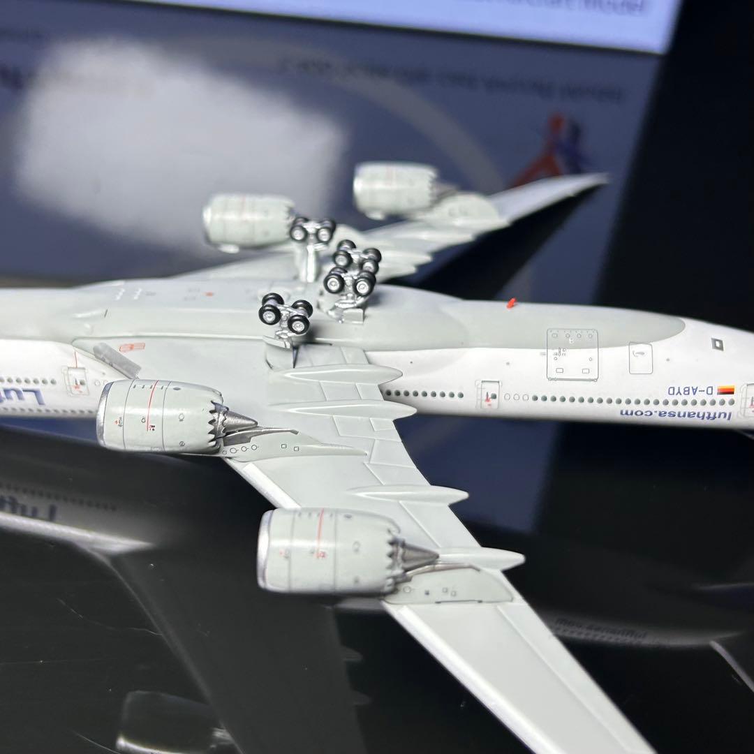 YYwings ルフトハンザ B747-8 D-ABYM 1/400 スタンド付