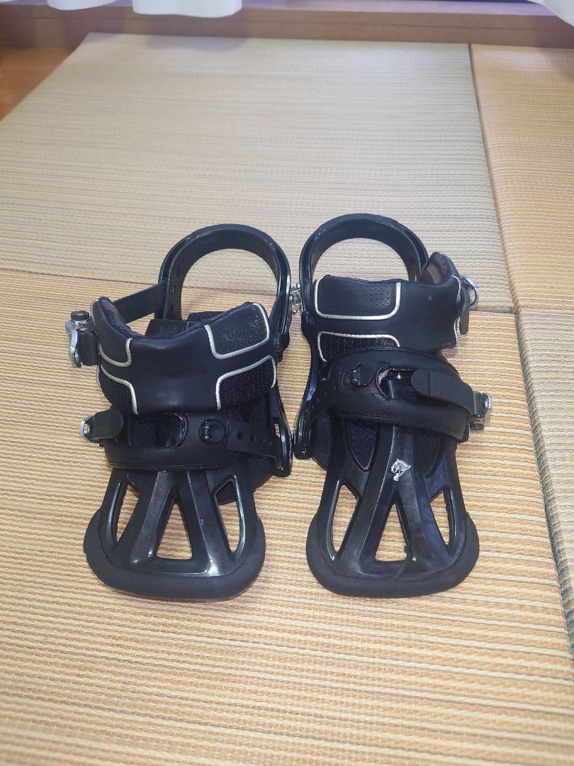 Burton スノーボードビンディング ブラック