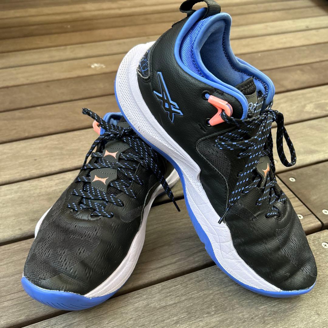 【しょーた】NOVA SURGE LOW 2 26.5cm