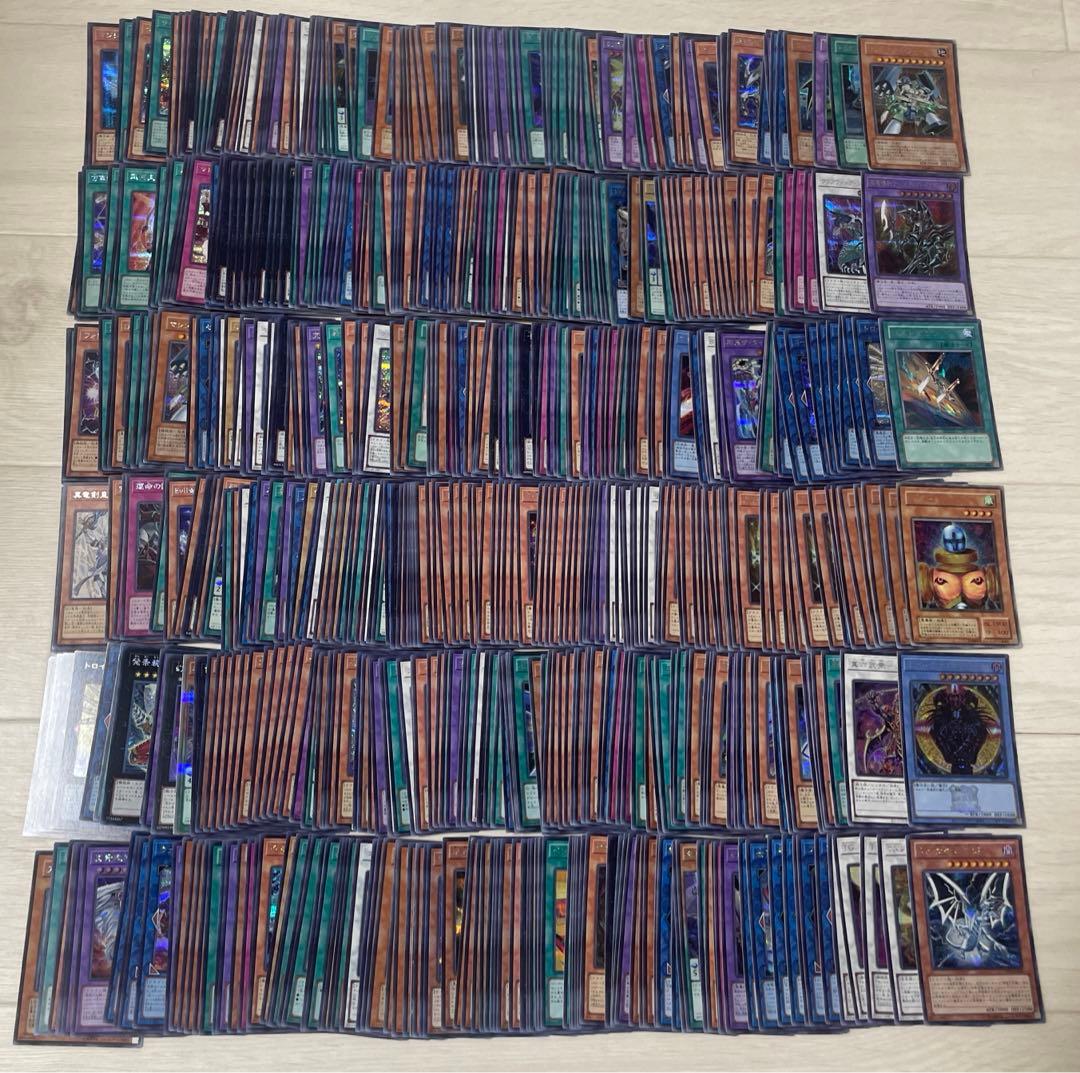 【匿名配送】　遊戯王　シークレットレア　2000枚　まとめ売り