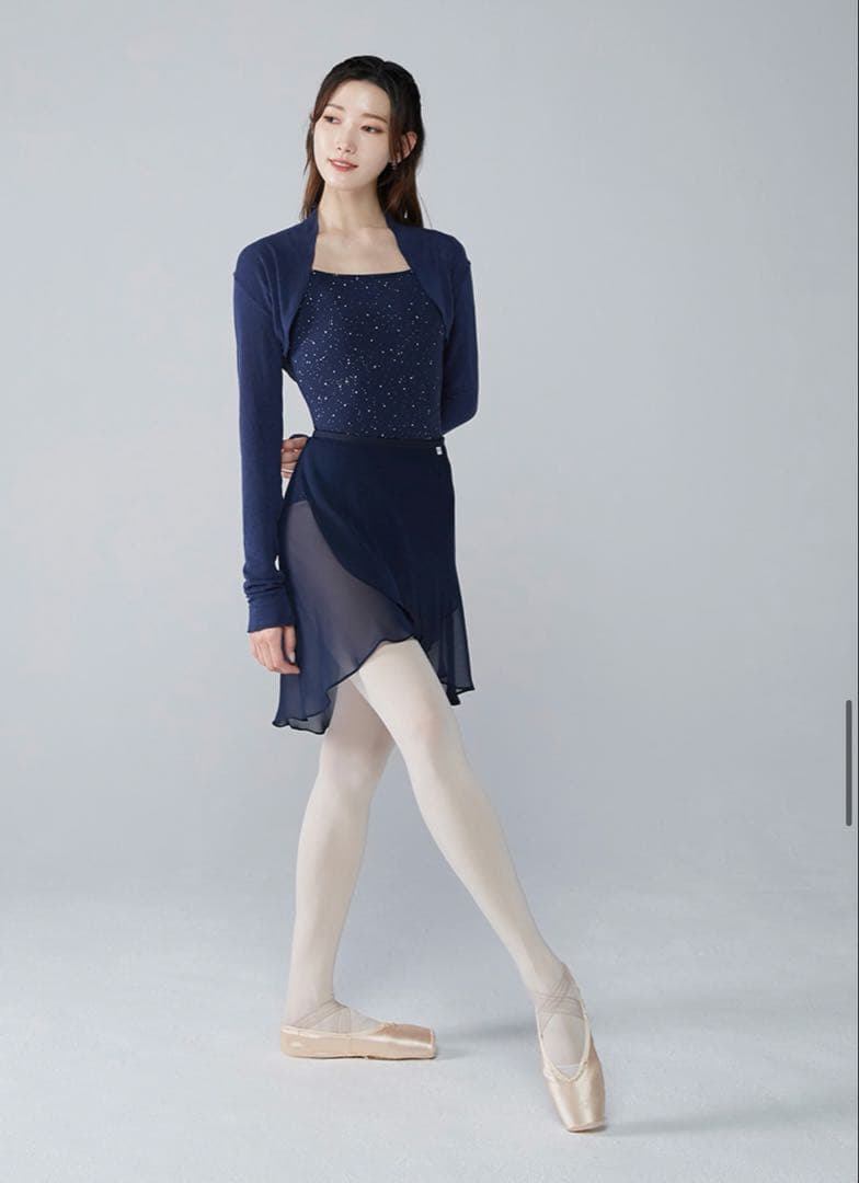 バイプリエ　ニットシャーリングシュラグ　ネイビー