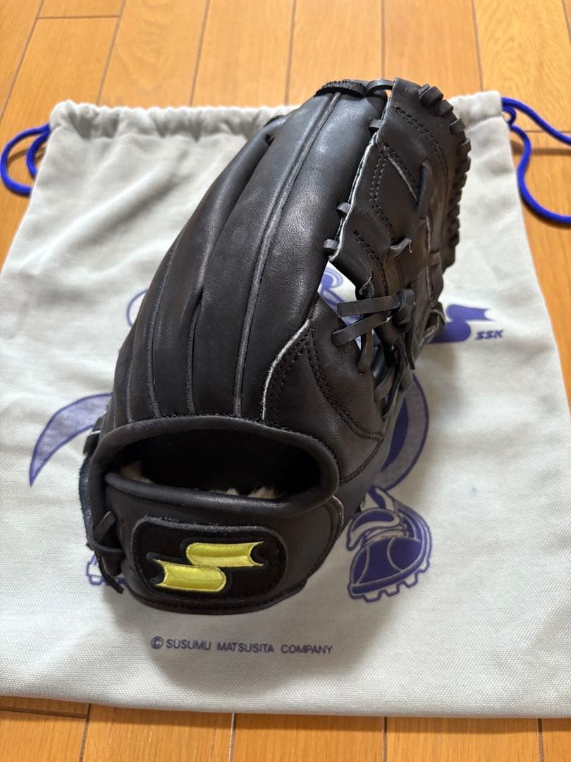 ＳＳＫ硬式野球グローブ 黒 新品未使用　訳あり