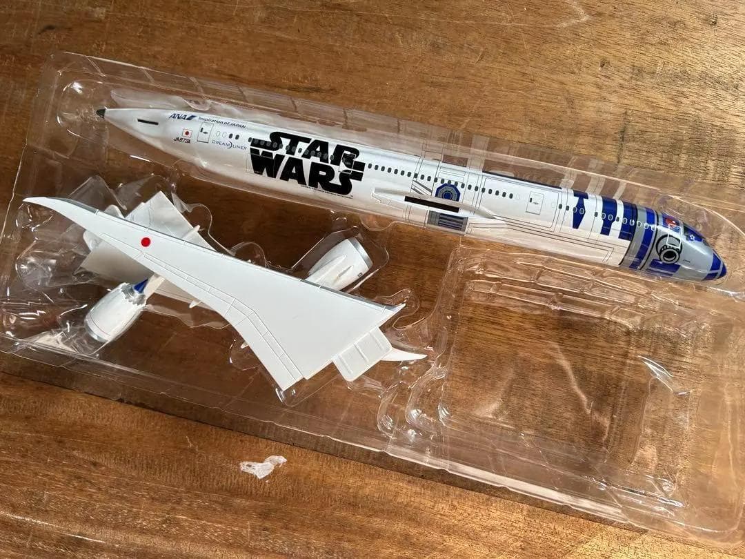 全日空商事｜B787-9｜STAR WARS / スターウォーズ　R2-D2