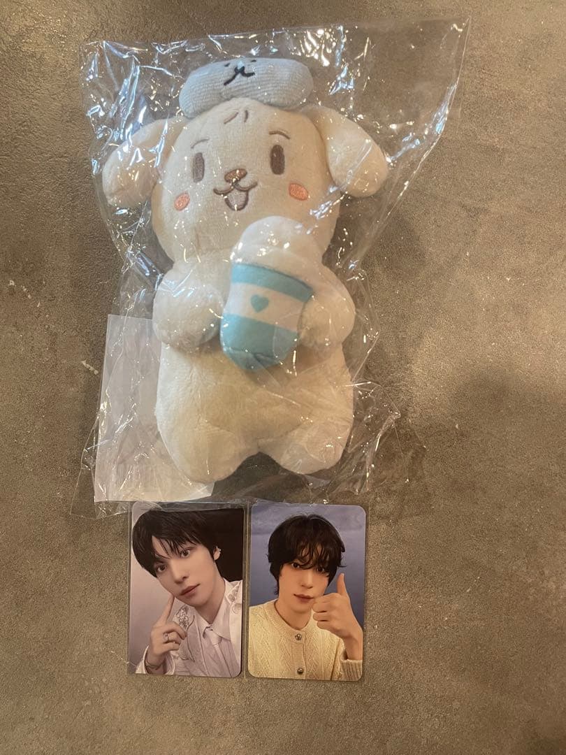 ATEEZ ユノ CUP SLEEVE KEYRING