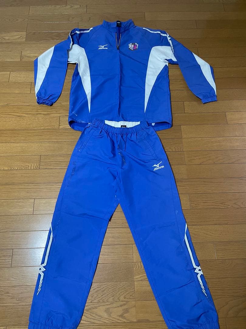セレッソ大阪　移動着ジャージ上下セット　春秋用