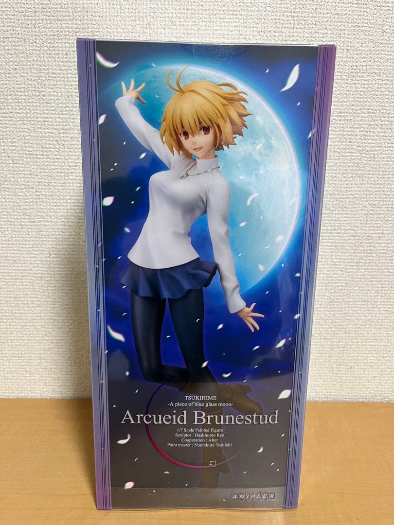 アルクェイド・ブリュンスタッド 1/7スケールフィギュア　未開封