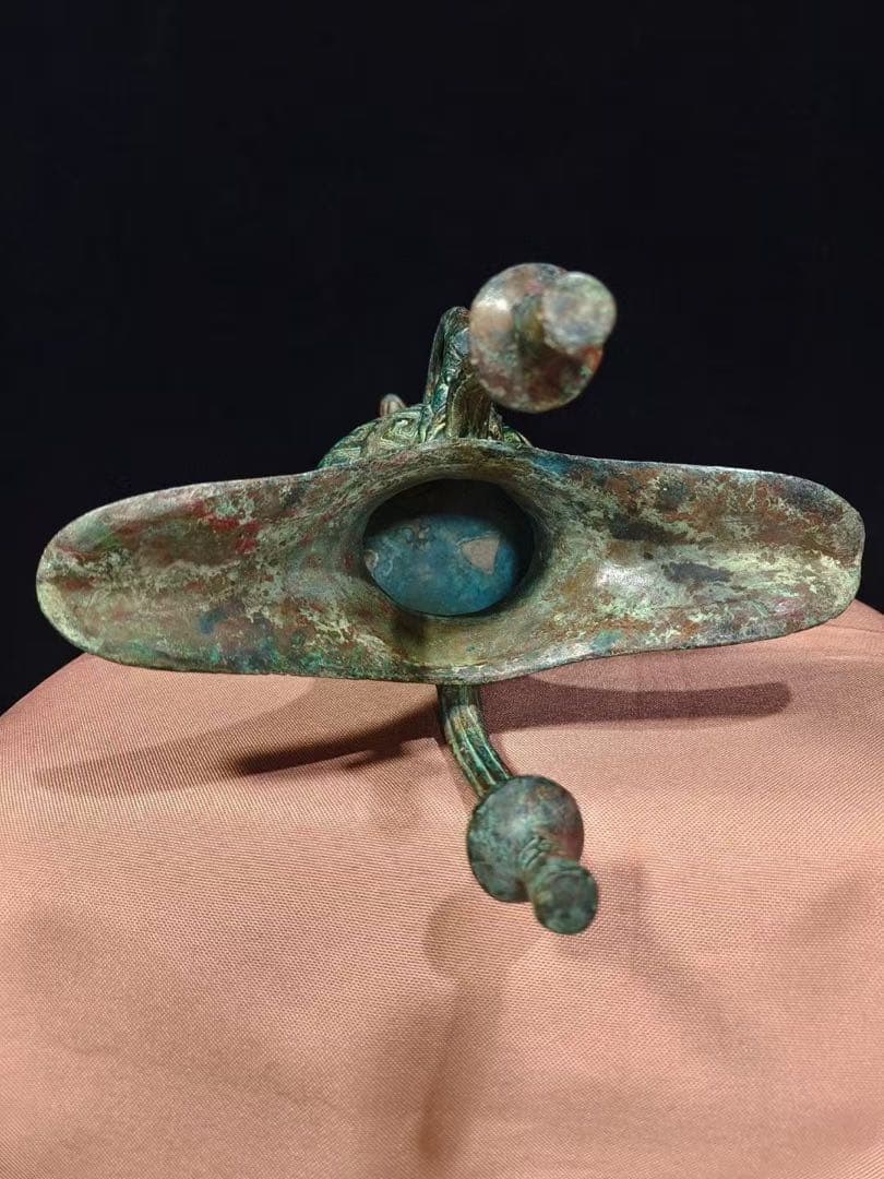 中国古美術品.旧蔵珍品·古青銅器·酒礼器 ·古酒器·祭祀品·文房置物·賞物