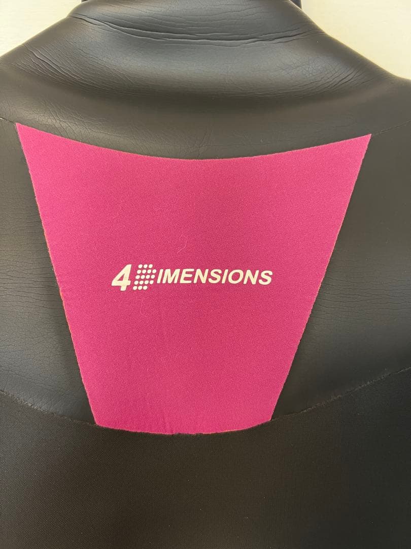 H*O様 4DIMENSIONS ウェットスーツ5㎜3㎜