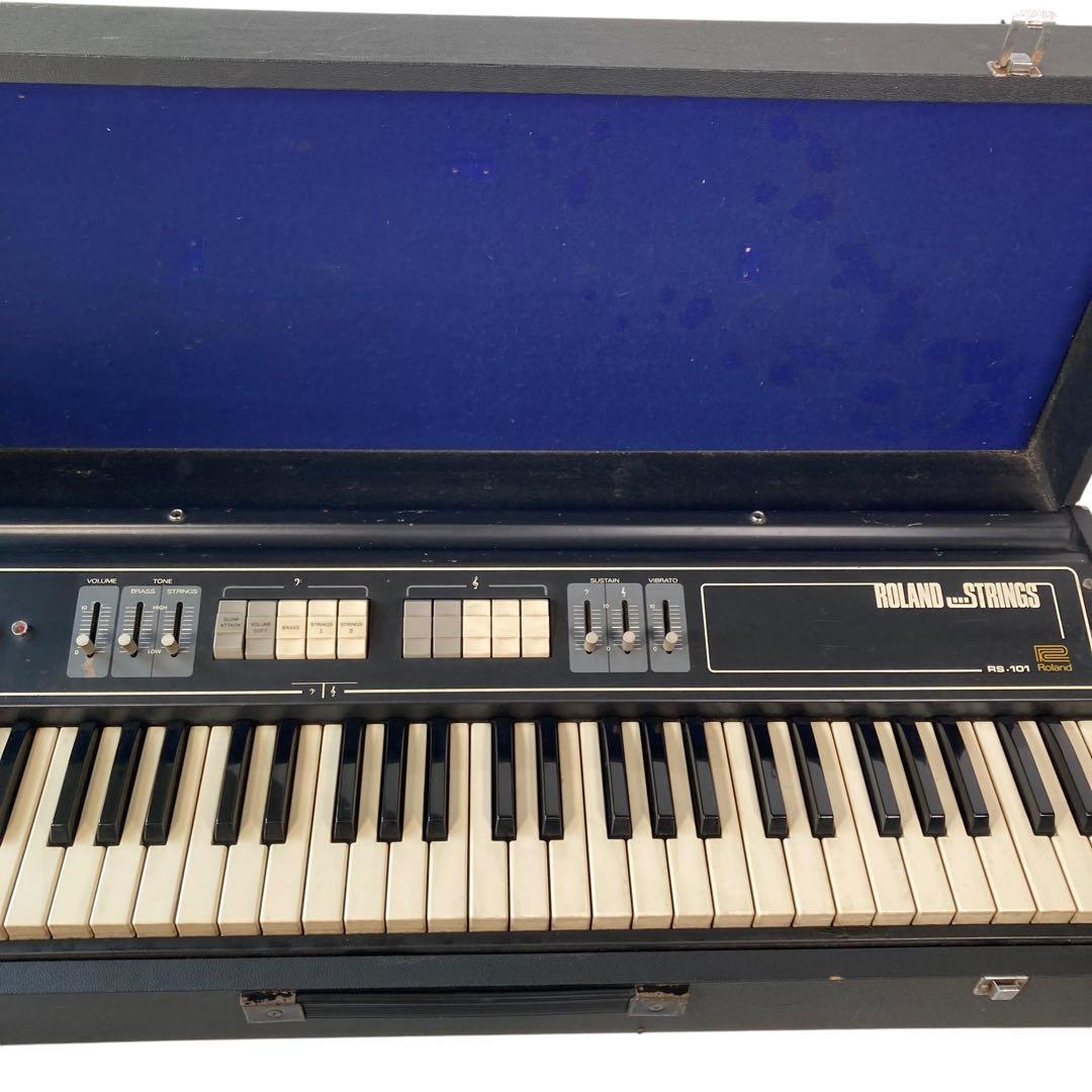Roland シンセサイザー　RS-101 通電のみ確認　ジャンク品