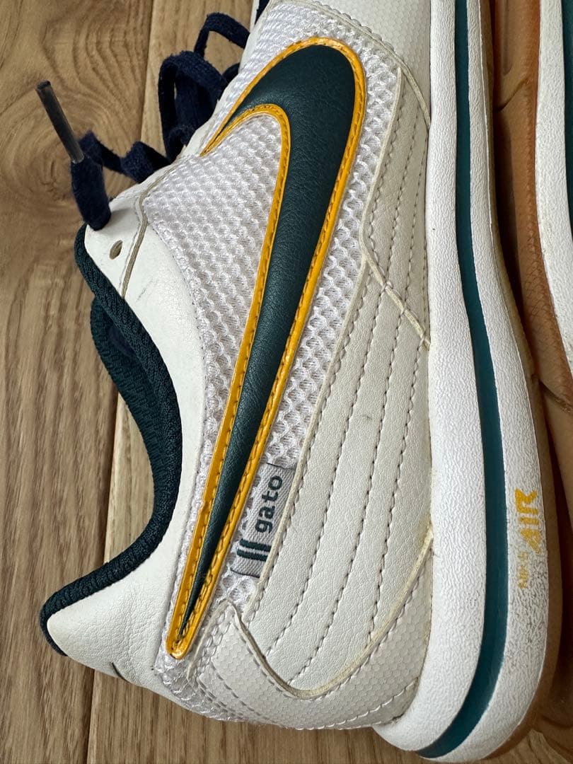 NIKE ナイキ エア ガト(ホワイト)