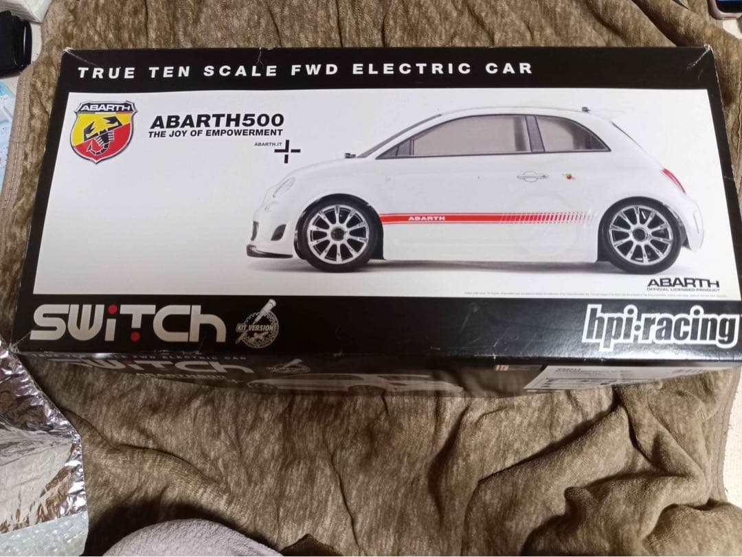 hpi-racing ABARTH500 電動ラジコンカー