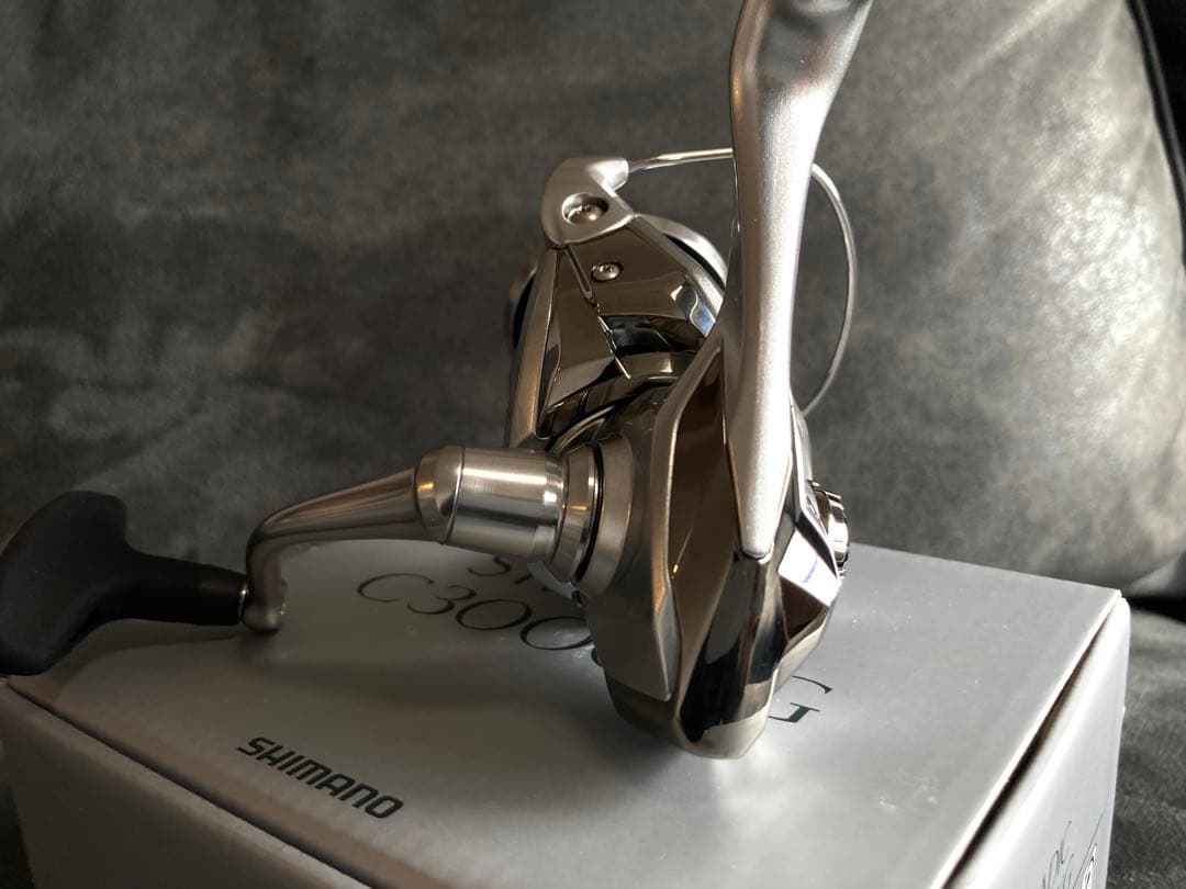 シマノ(SHIMANO) 23 ストラディック C3000XG　新品同様