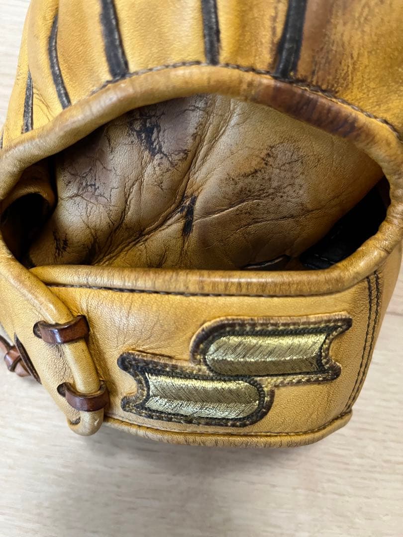 阪神タイガース　西田　実使用　グローブ　背番号33