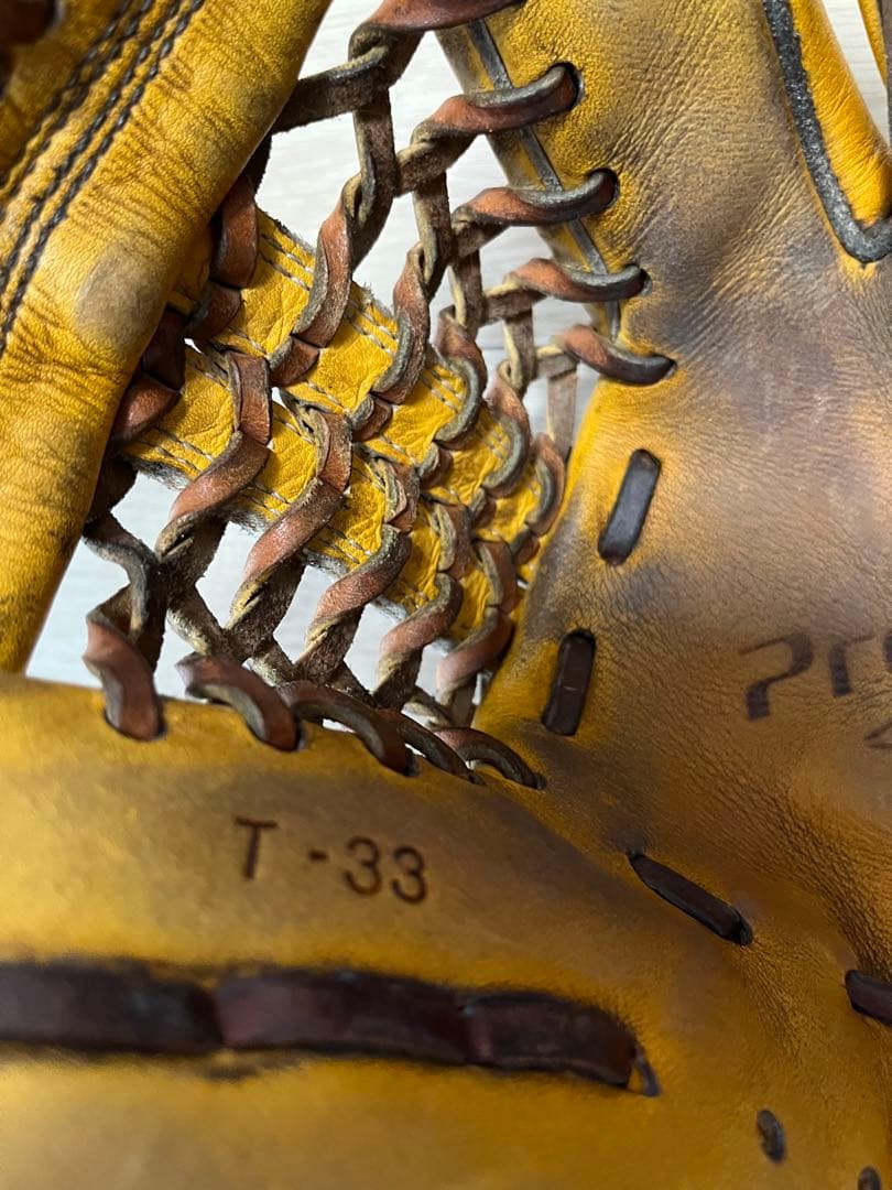 阪神タイガース　西田　実使用　グローブ　背番号33