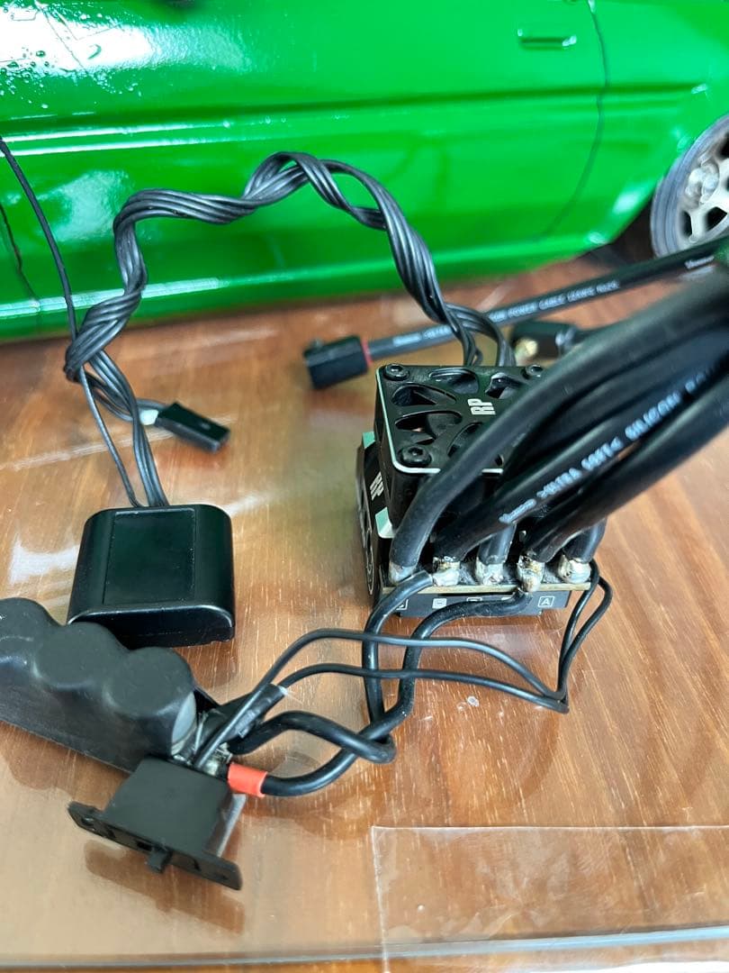 Yokomo RPX II ESC、wihiモジュール付き。
