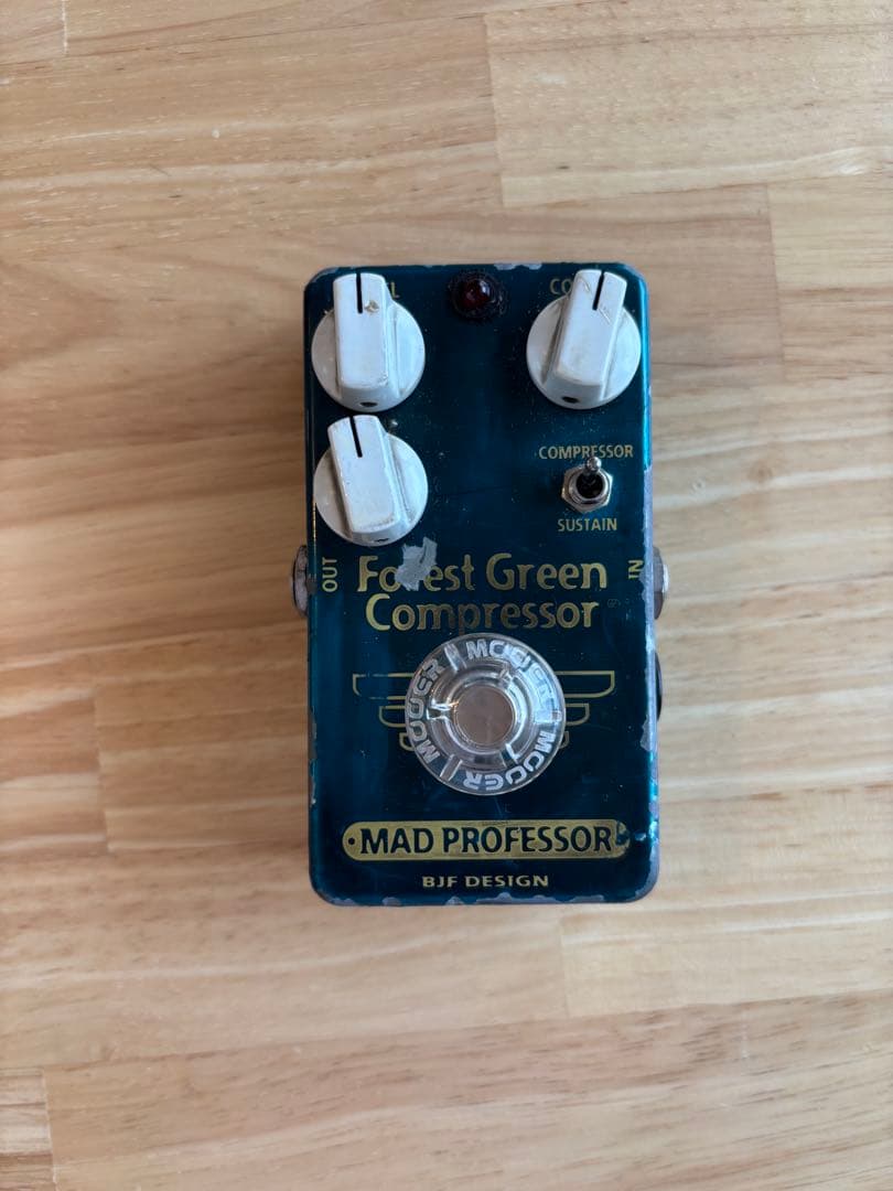 Mad Professor Forest Green Compressor初期型