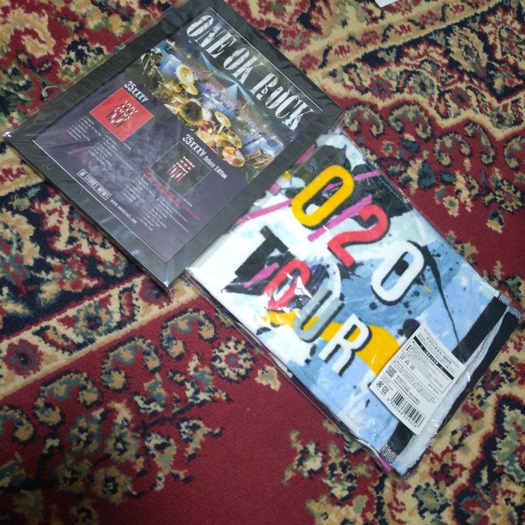 ONE OK ROCK　A5フライヤー額装(ポスター風)、マフラータオルセット