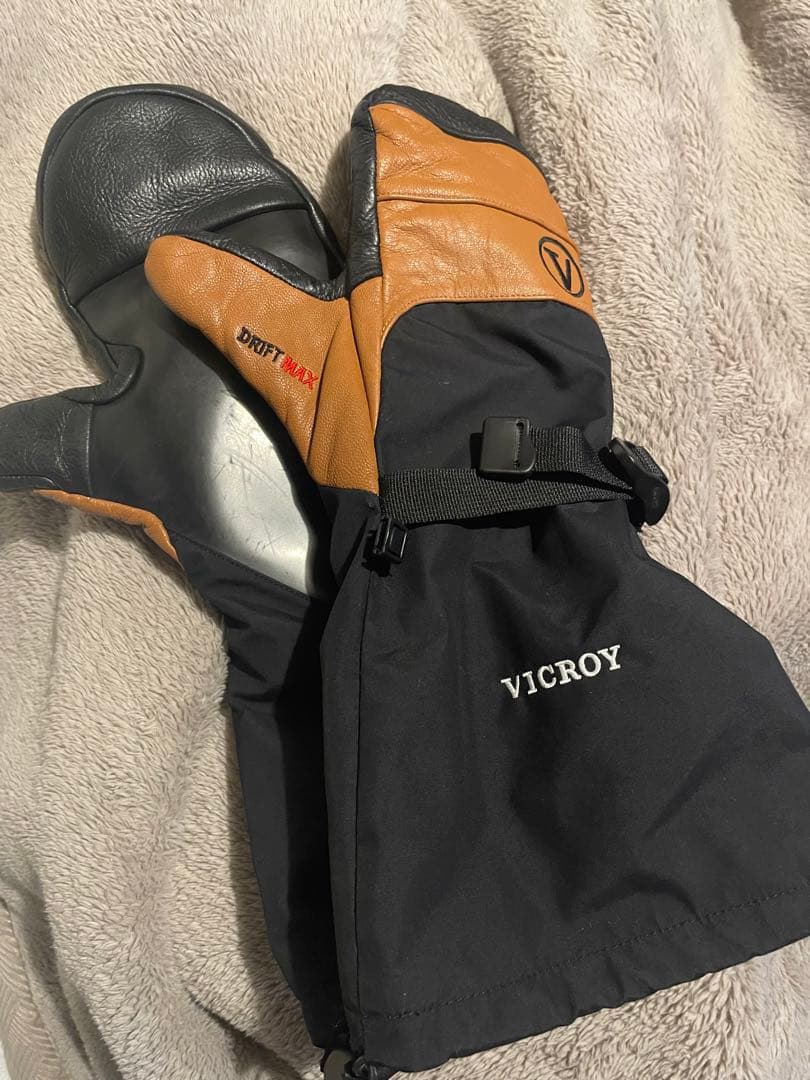 VICROY グローブ