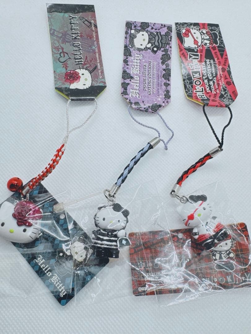 ハローキティ ご当地キティ　ゴスロリ　ストラップ　3本セット　レア