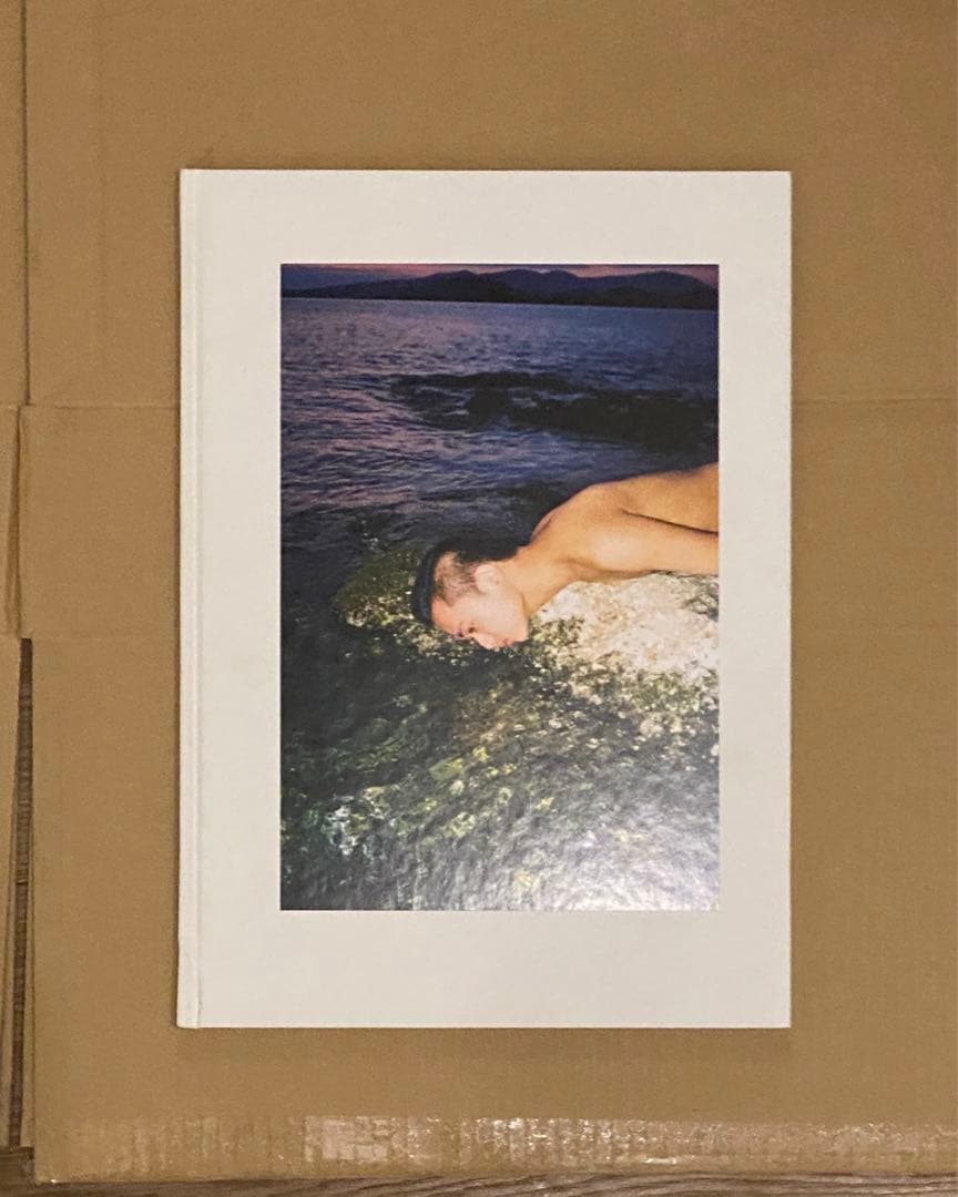 ATHENS LOVE by Ren Hang レン・ハン