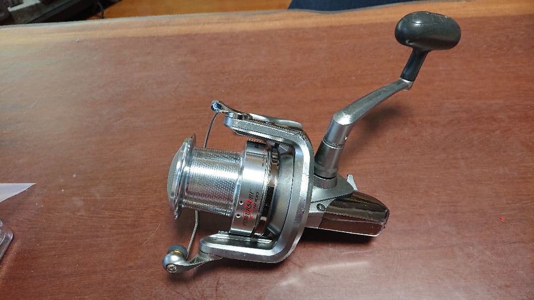ダイワ パワーサーフ5000QD スピニングリール メタルボディ シルバー
