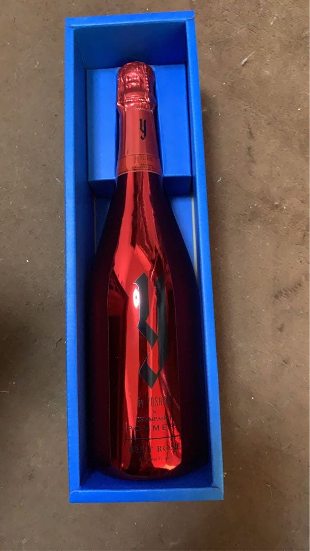 Y by YOSHIKIシャンパン 赤 ロゼ　750ml 12.5% ポメリー