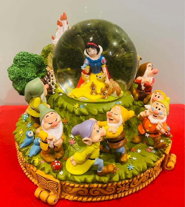 ディズニー　白雪姫　スノードーム　スノーグローブ　7人の小人たち
