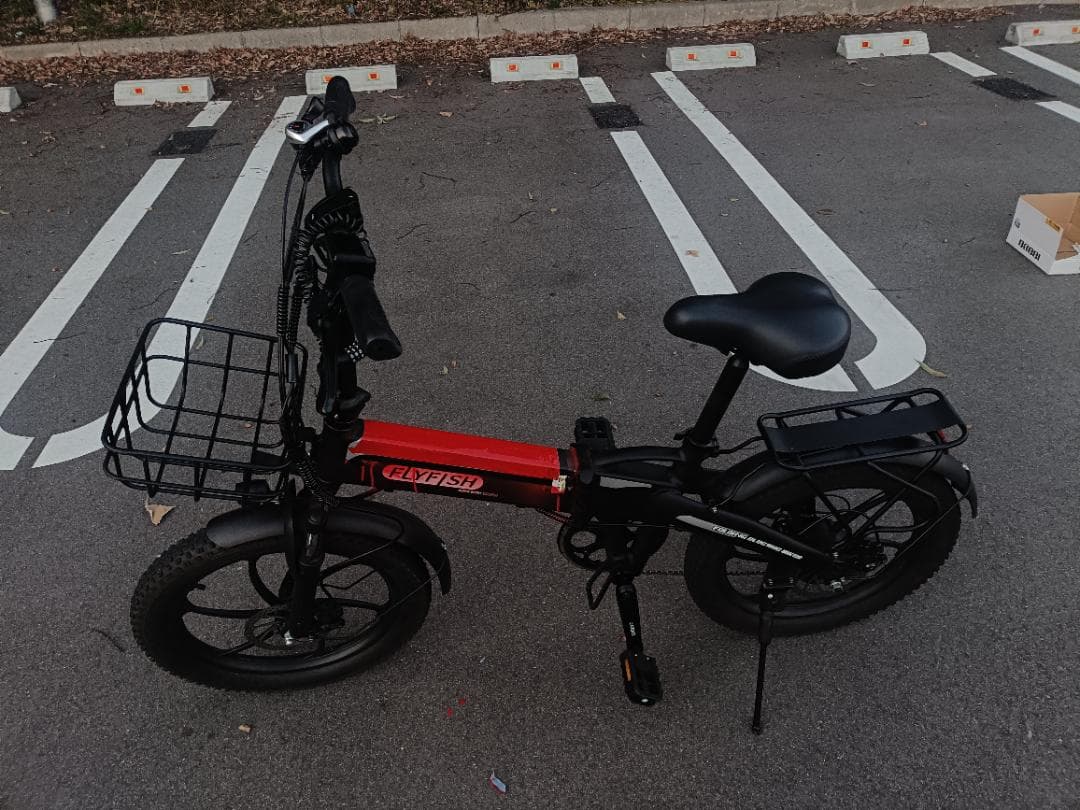 UITEK 電動アシスト自転車 赤黒 前カゴ付き