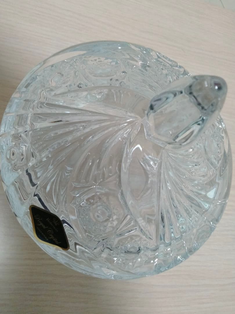 Bohemia  Crystal 蓋付きボウル