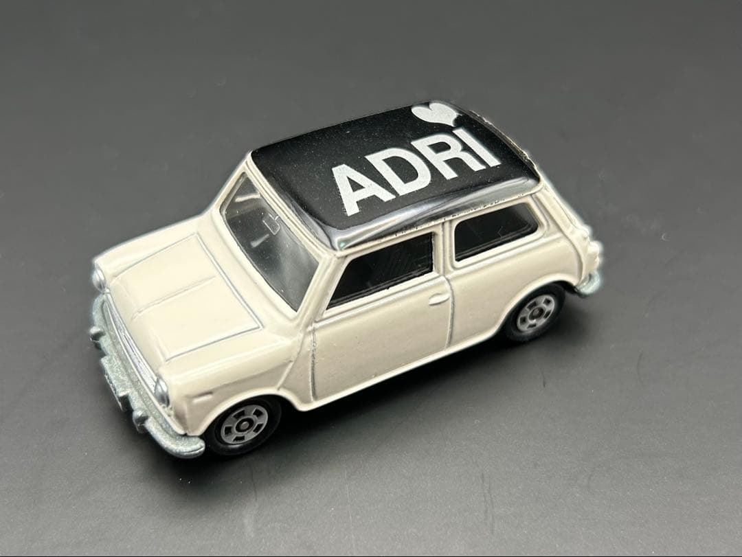 tomica ミニクーパー アップルマン　白　日本製　トミカ　ミニカー