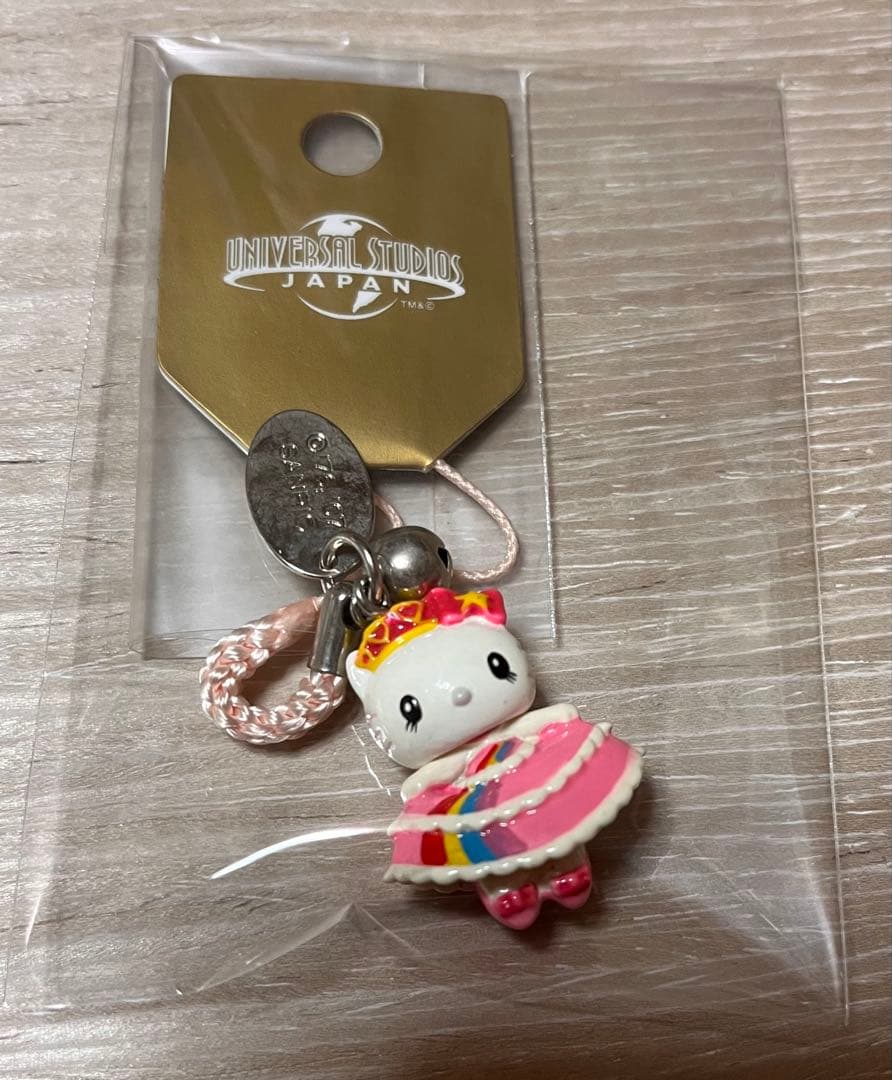 激レア◎USJ限定◎ドリームワールド首振り虹色ドレスキティ◎根付けストラップ