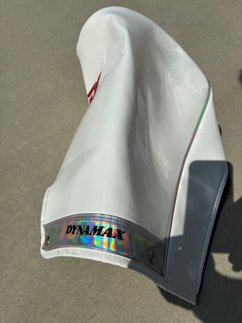 ブラックフラ割【綺麗です】DYNAMAX ゴルフバッグ・キャディバッグ ホワイト