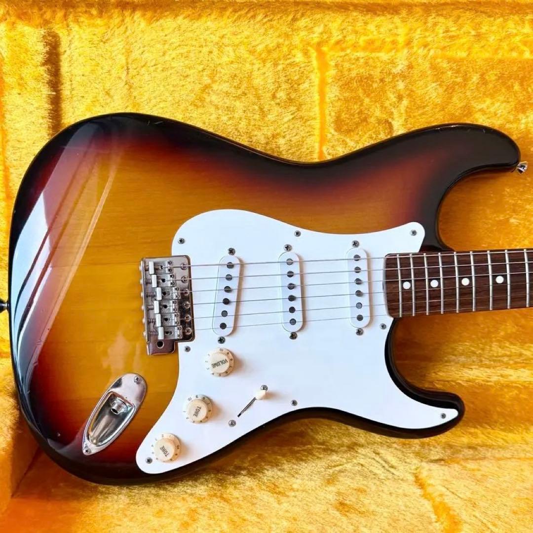【美品】fender Japanストラトキャスター custom shop PU