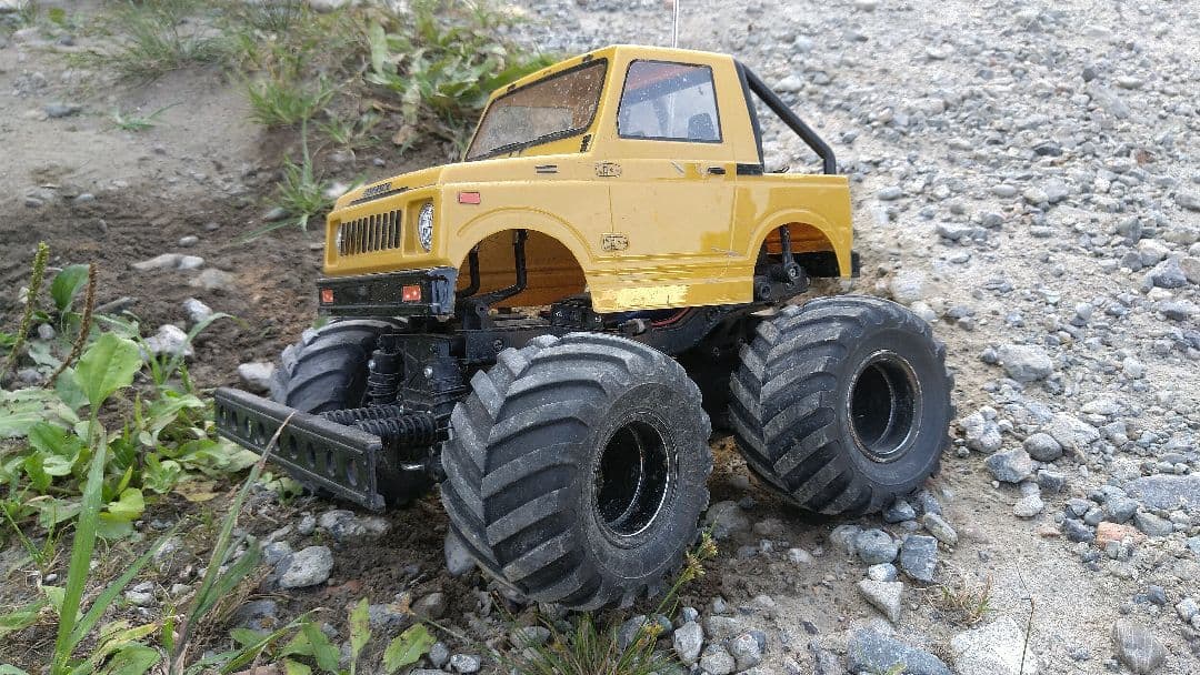タミヤジムニーボディー製作用ページボディーのみの販売。シャシーは付きません