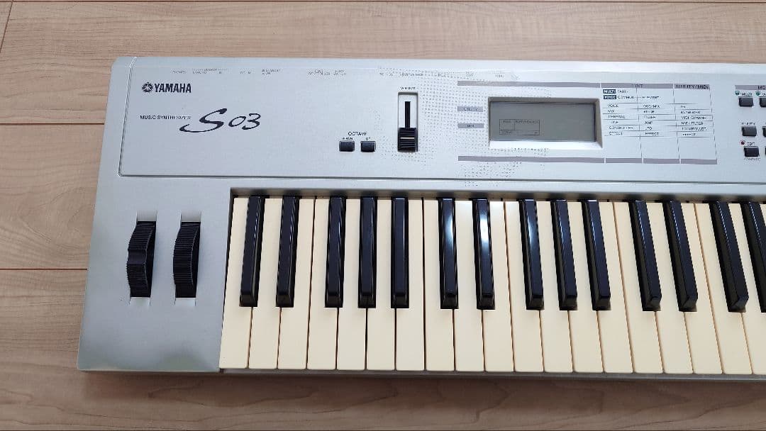 YAMAHA S03 ヤマハ シンセサイザー ケース付 ペダル付