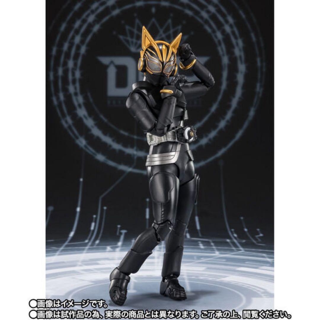 S.H.Figuarts 仮面ライダーナーゴ エントリーレイズフォーム