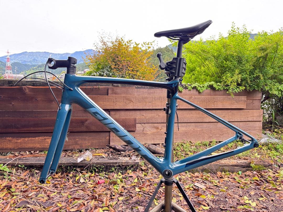 送料込 GIANT Defy Advanced 2 2022 Sサイズ