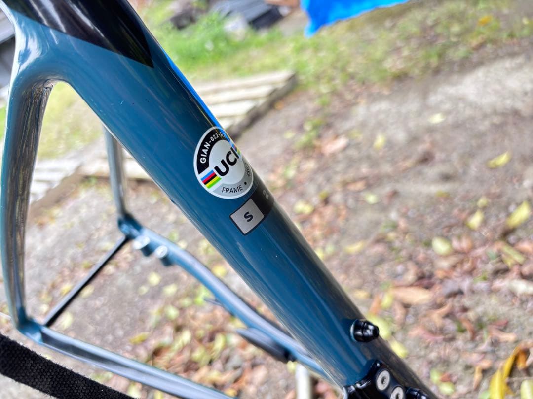 送料込 GIANT Defy Advanced 2 2022 Sサイズ