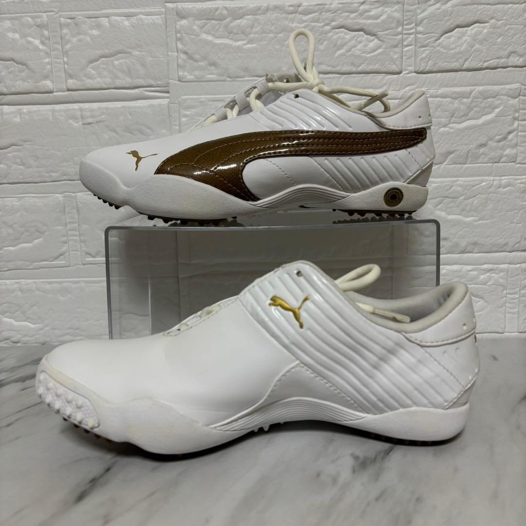 PUMA ゴルフシューズ　ゴールド　ホワイト