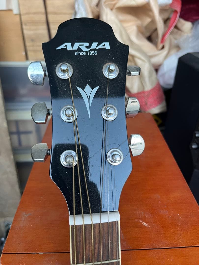 ARIA ギター　AMB-35S