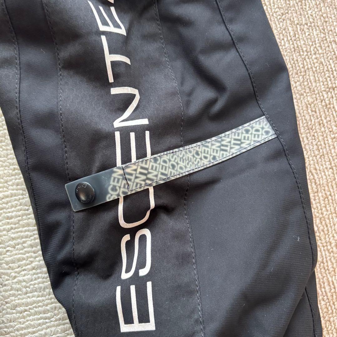 ニャン太郎【美品】DESCENTE スキーウェア上下セット L Move