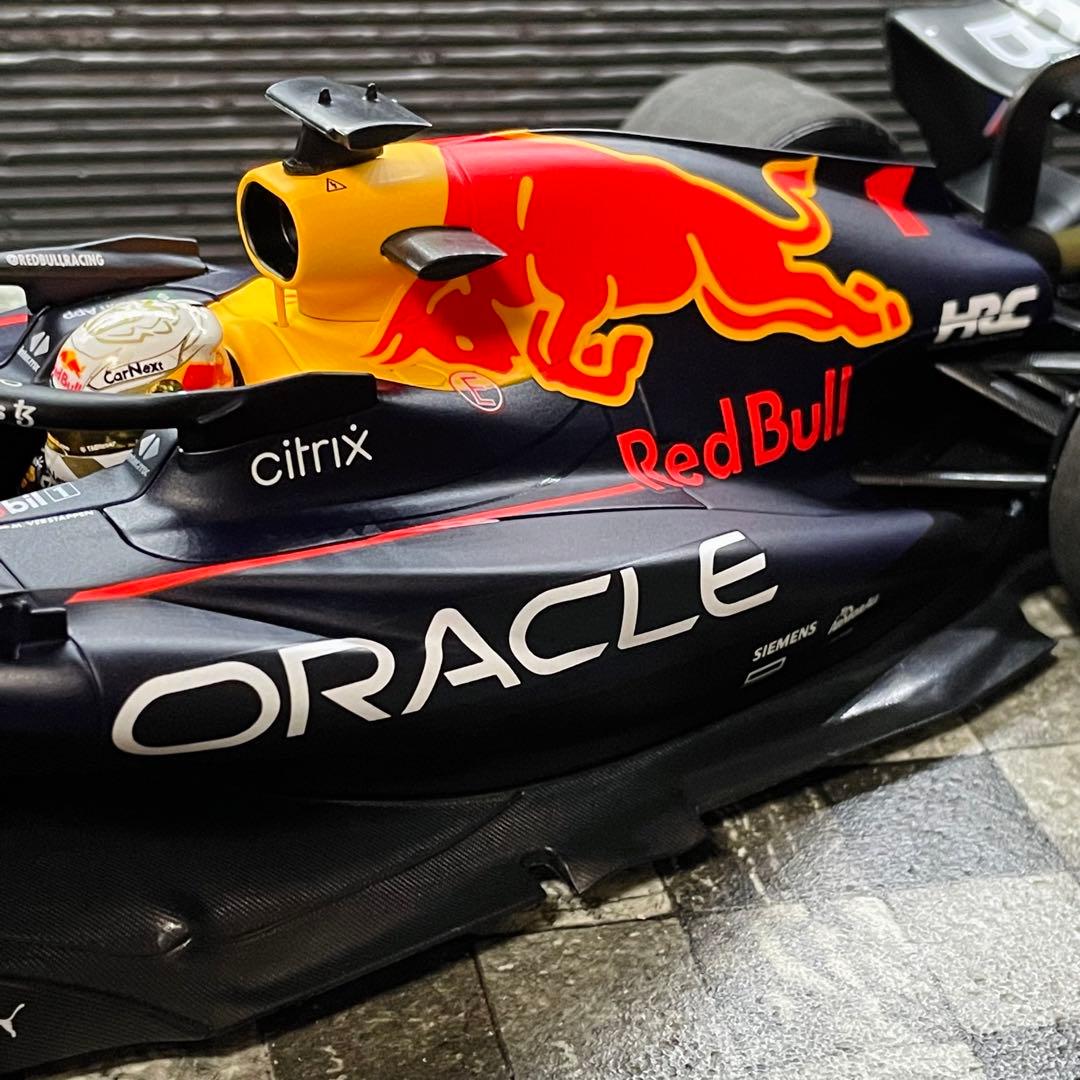 1/18 PMA レッドブル ホンダ RB18 2022 M.フェルスタッペン