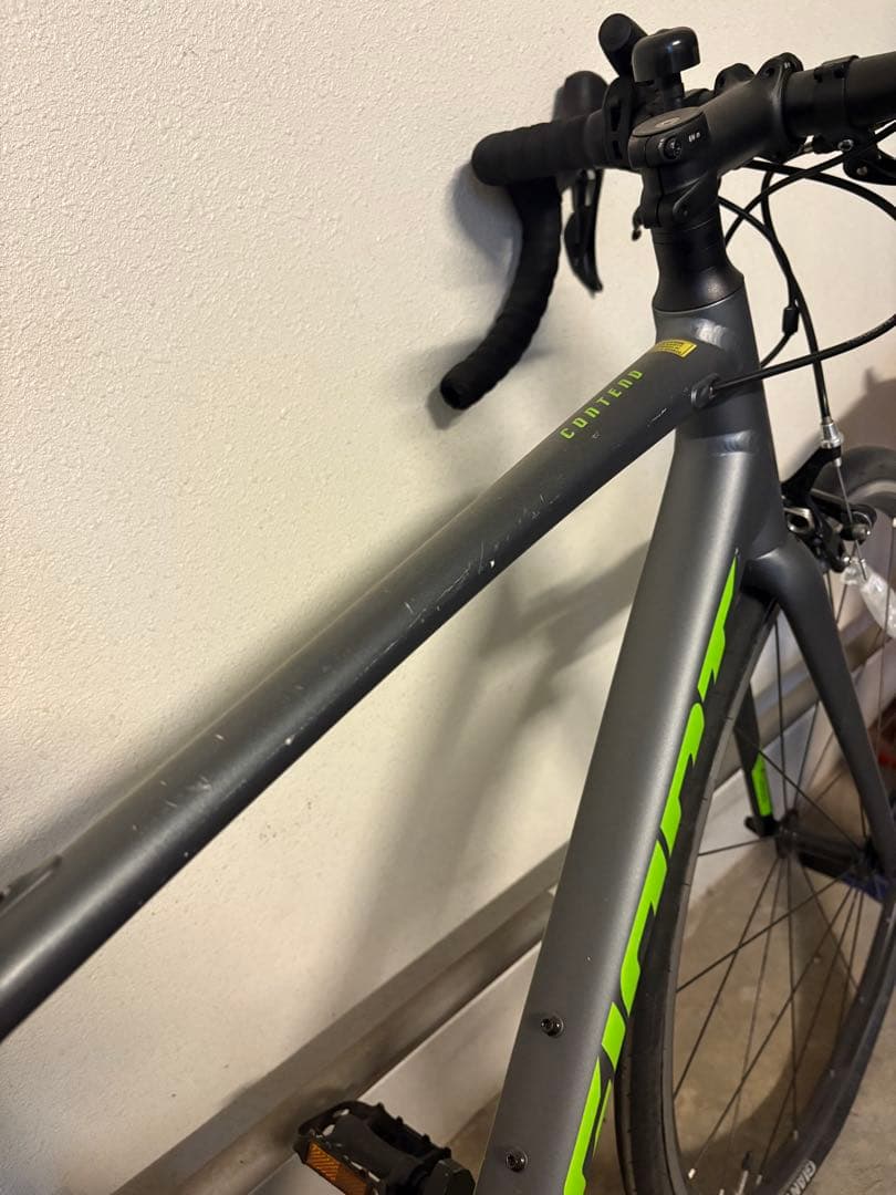 Giant contend 2 ロードバイク マットグレー×ライムグリーン
