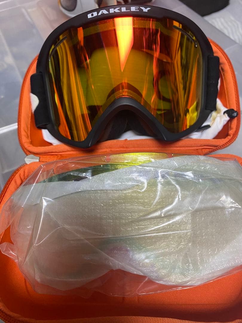 OAKLEY オレンジレンズ ゴーグル ケース付き