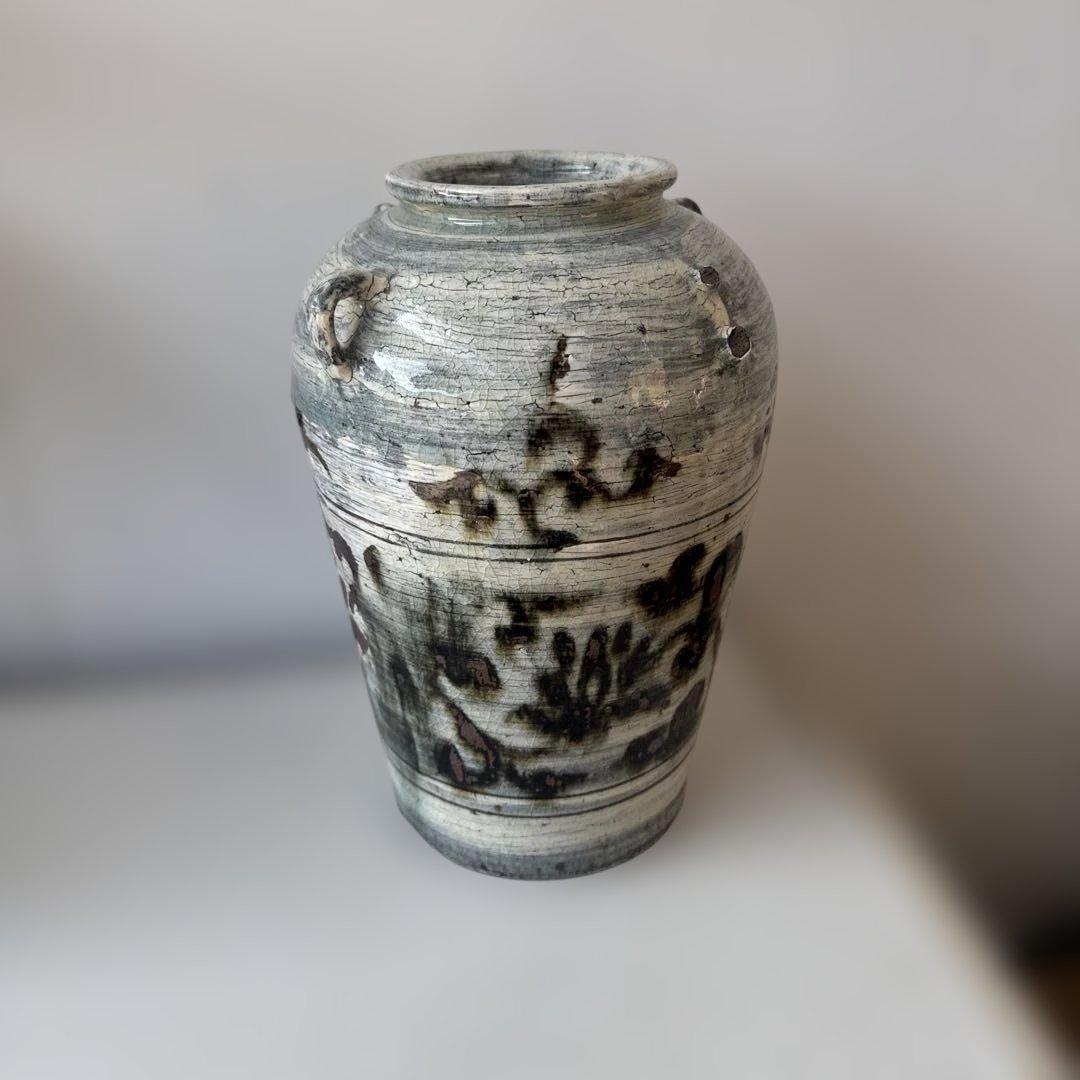 韓国　古美術　灰色と黒の模様の陶芸の壺
